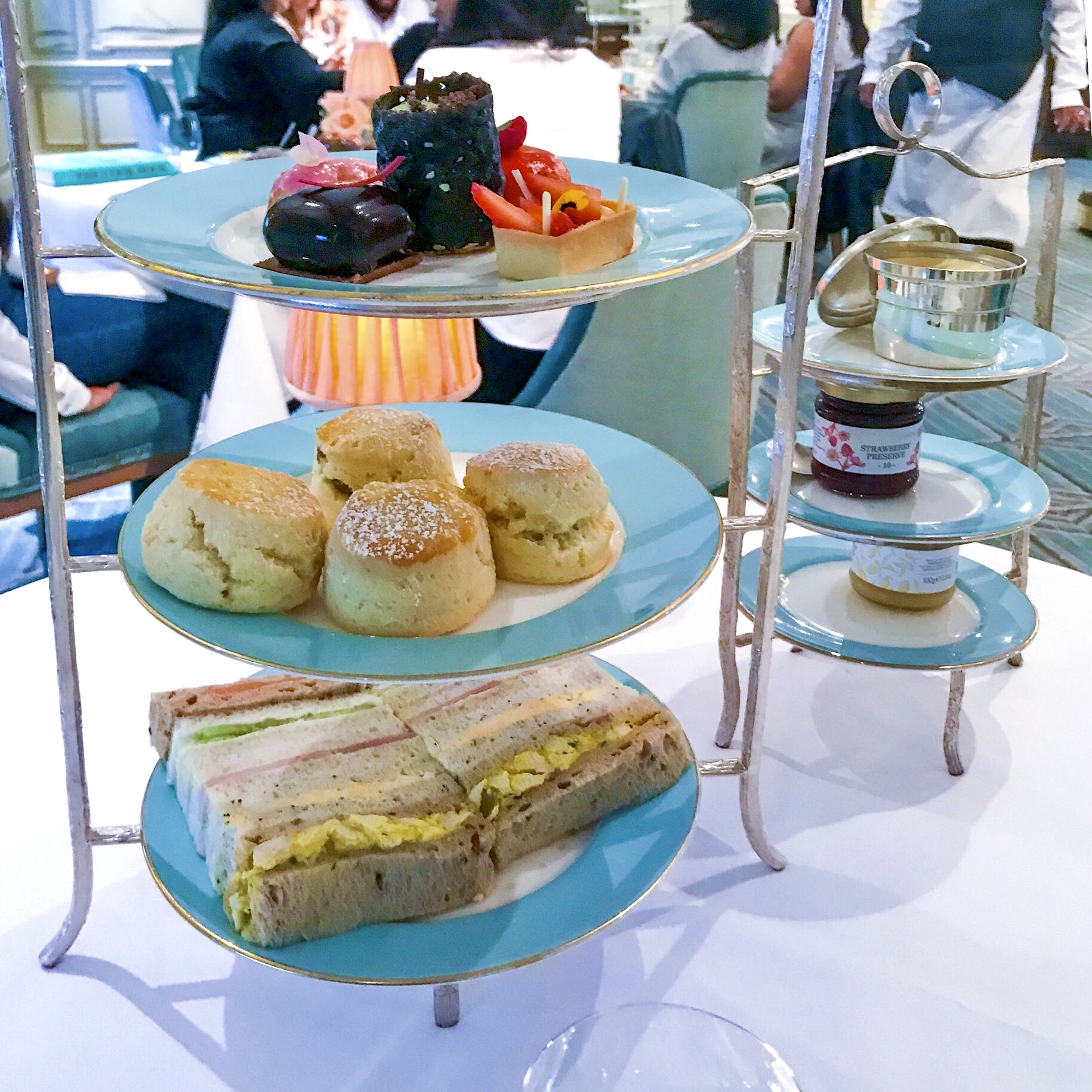 fortnum-and-mason-afternoon-tea-review-the-london-lifestyle